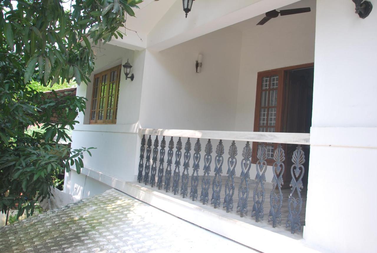 Bed and Breakfast Casa Feliz Fort Kochi Zewnętrze zdjęcie